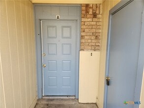 Building Photo - 816 Ticonderoga Dr