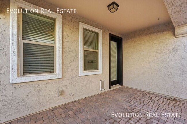 Foto del edificio - 3262 E Meadowview Dr