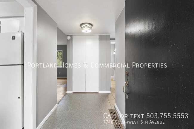 Building Photo - 7746 SW 5th Ave.