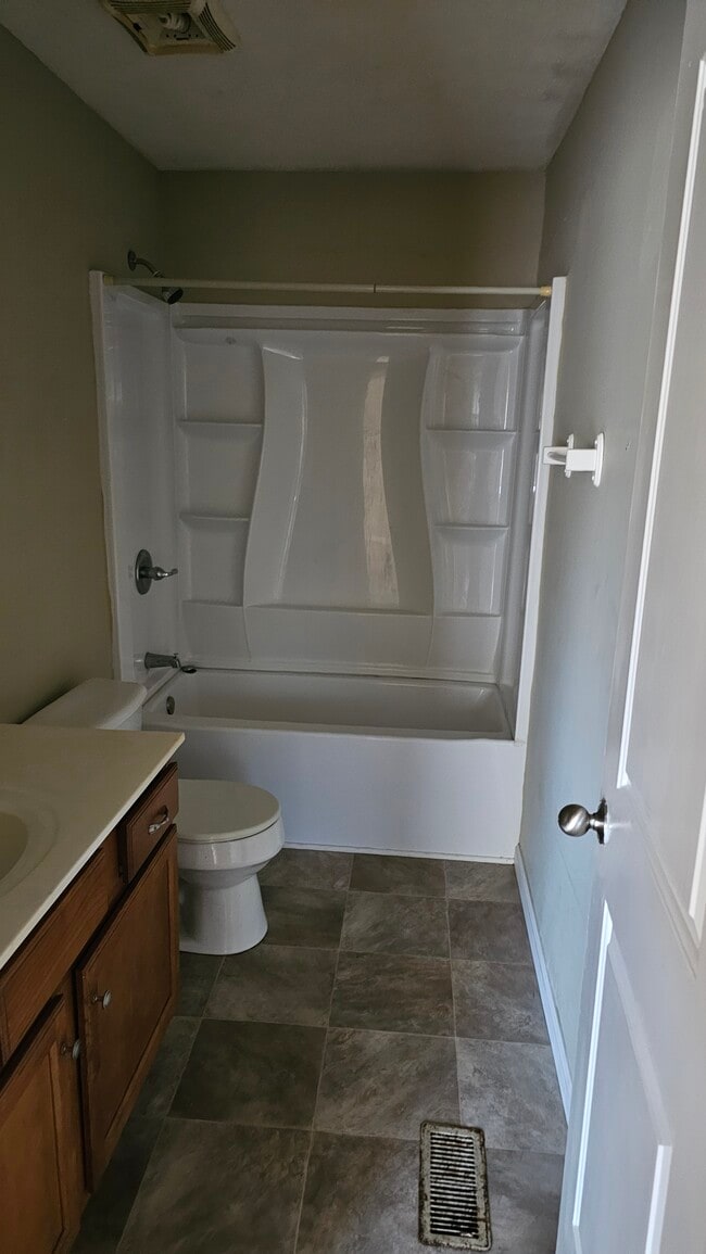 Foto del edificio - 111 Dixie Ct