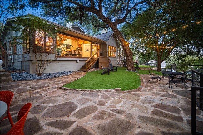 Building Photo - 2207 Big Horn Dr