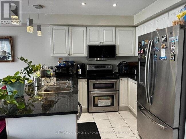 Building Photo - 409 Aspendale Cres