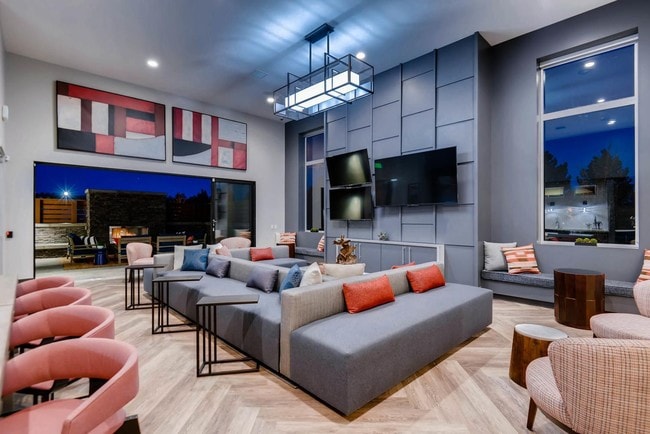 Apartamentos Copperwood — foto de la comunidad - Copperwood Apartments