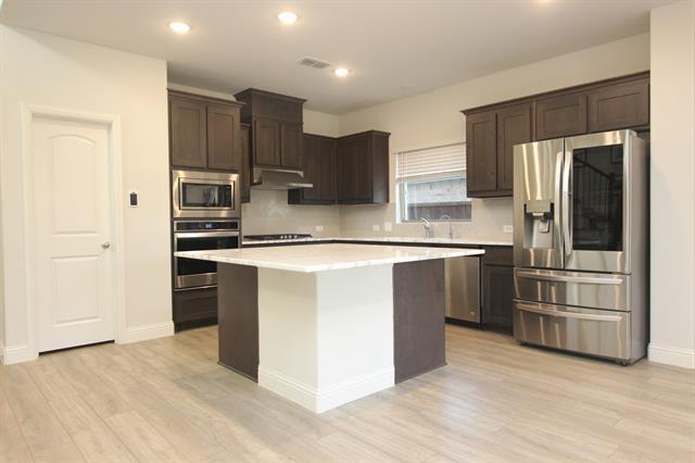 Building Photo - 3810 Honeycomb Holw