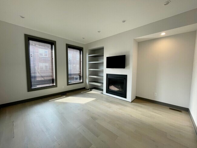 Foto del edificio - 1034 E Missouri Ave