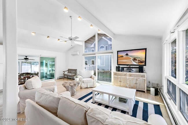 Foto del edificio - 65 Seaview Ave