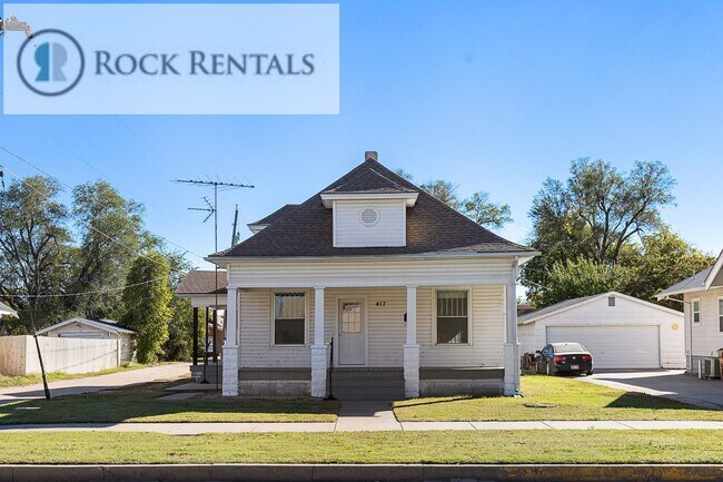 Building Photo - Recently Remodeled 3 Bed 1 Bath House