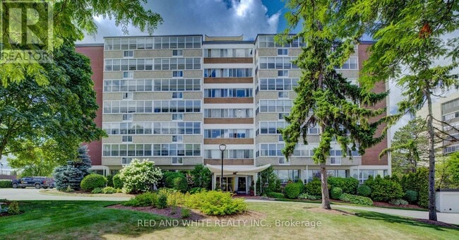 Building Photo - 45-445 Westmount Rd N