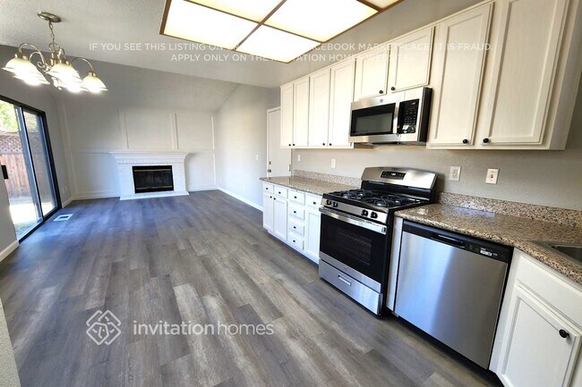 Foto del edificio - 1401 Mandarin Ct