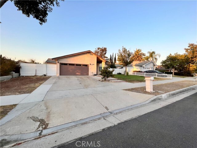 Primary Photo - 1443 Granada Ave