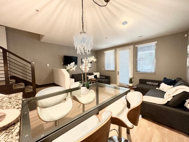 Foto del edificio - 931 E Walnut St