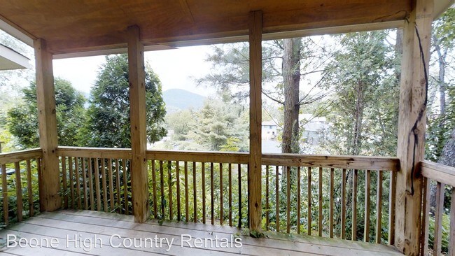 Building Photo - 4 br, 4 bath Room For Rent - 202 Robin Lane