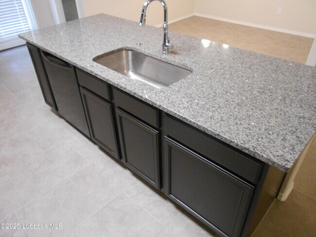 Foto del edificio - 7024 34th Pl