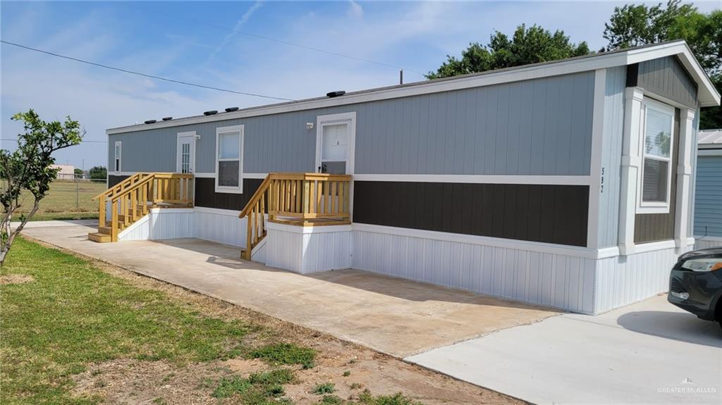 Foto principal - 4900 N McColl Rd