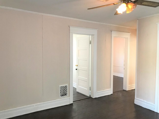 Building Photo - 56 S Cherry St