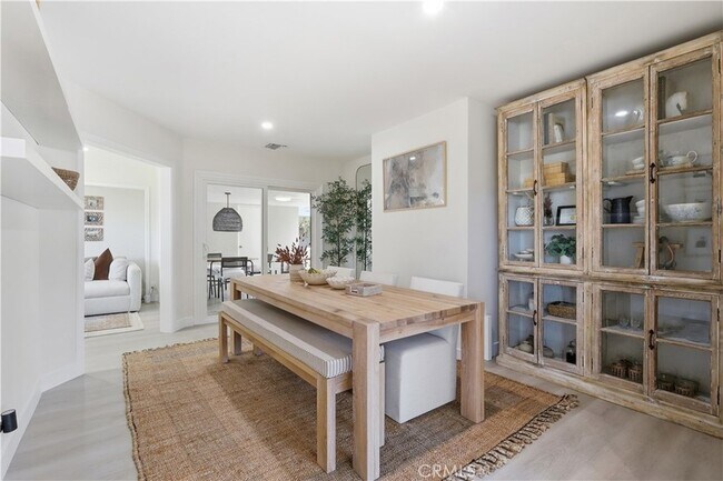 Foto del edificio - 1260 Somerset Ln