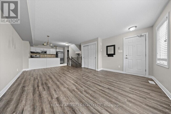 Building Photo - 289 Titanium Private