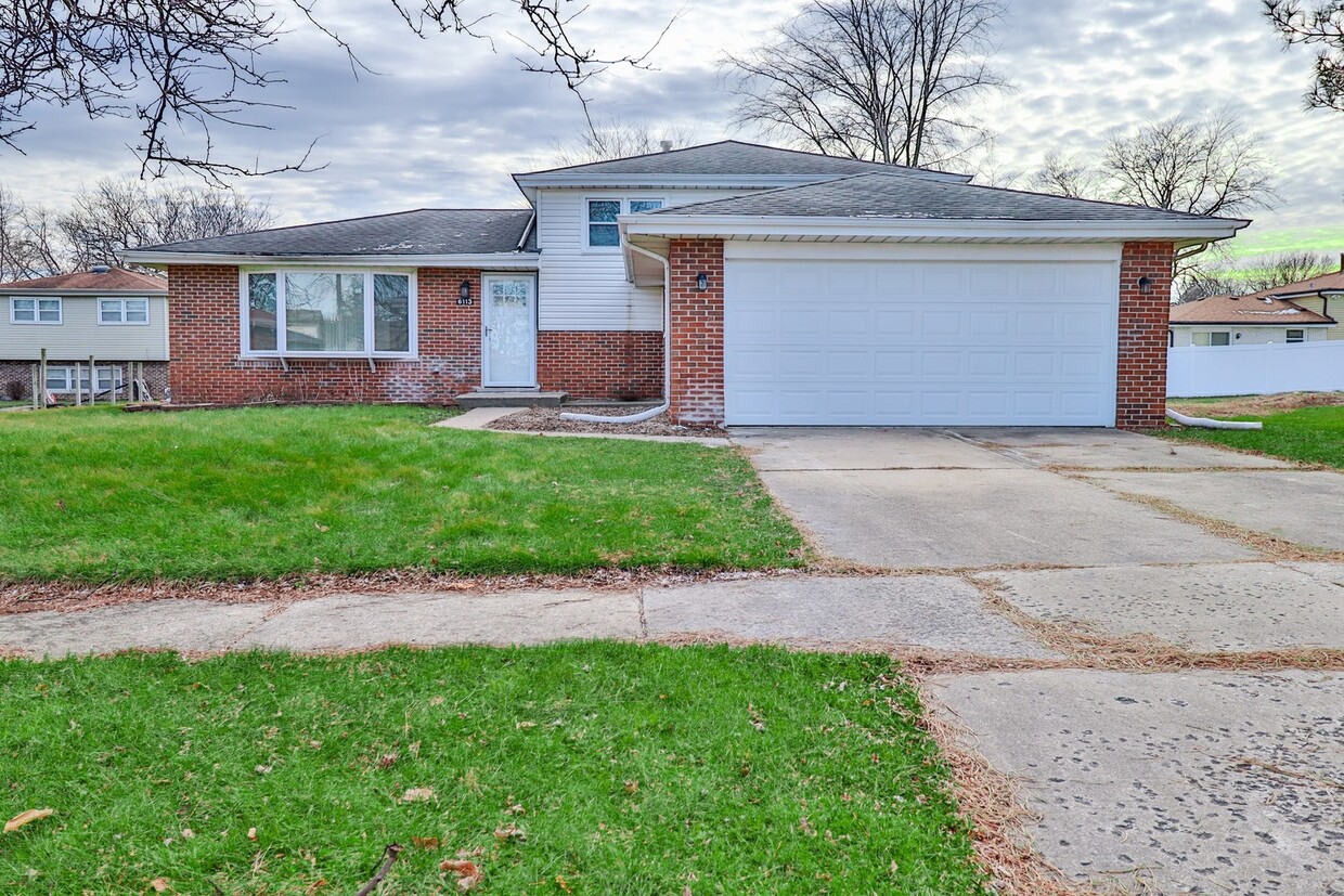 Primary Photo - 6113 Spring Ln