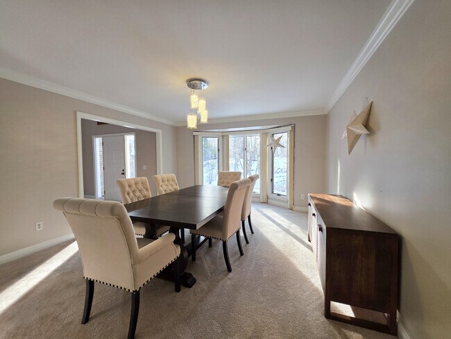 Foto del edificio - 3427 E Dobson Pl