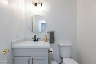 Building Photo - 9762 Silver Dusk Ct