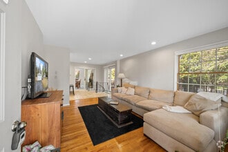 Building Photo - 438 Sylvan Dr