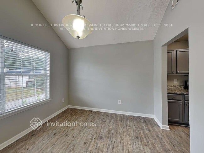 Building Photo - 5449 Sweetsprings Dr SW