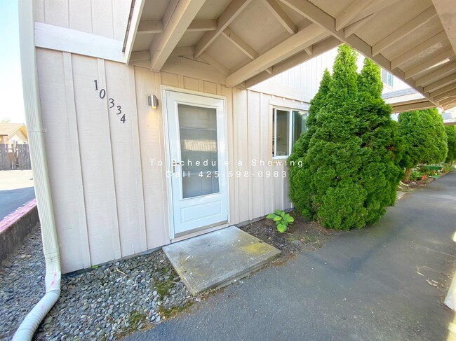 Building Photo - 10334 15th Ave Ct E