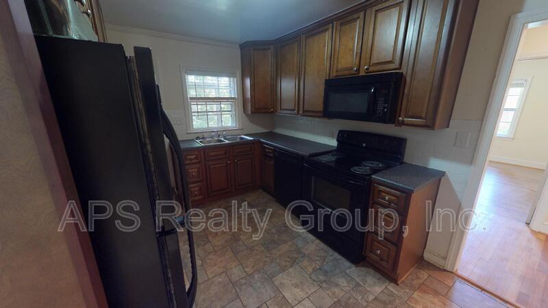 Building Photo - 1307 Brookwood Drive
