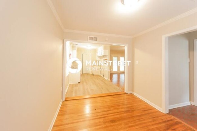 Foto del edificio - 1756 Dorrie Ln
