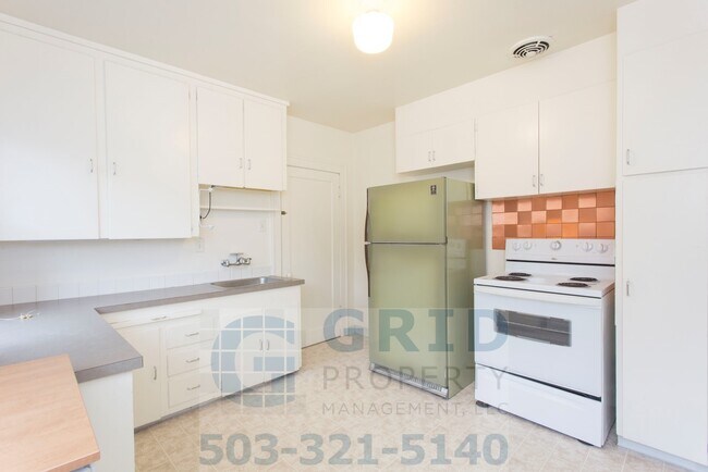 Foto del edificio - Craftsman Bungalow Available in Kenton Area