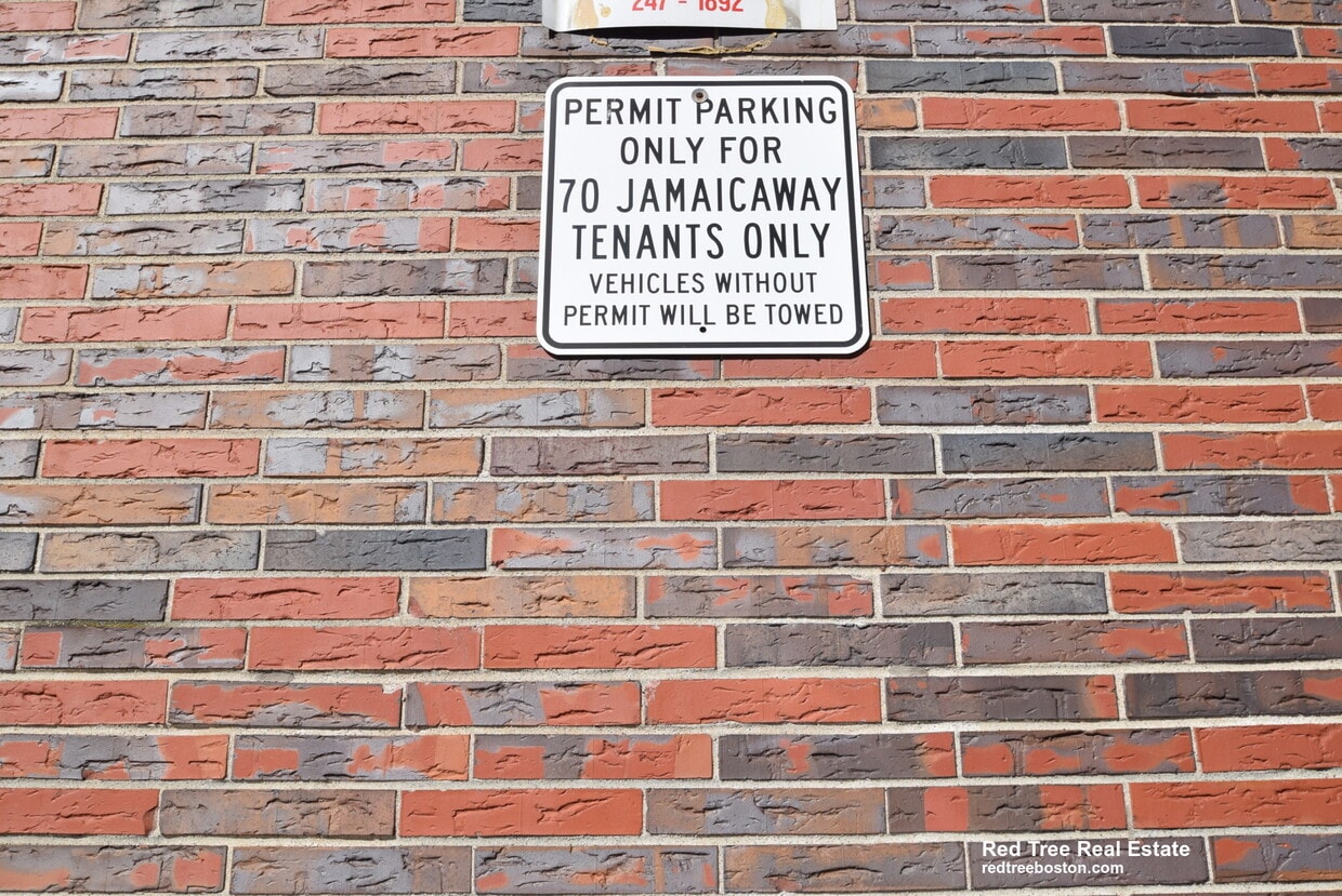 Building Photo - 70 Jamaicaway