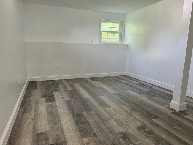 Building Photo - 96 Neill Dr