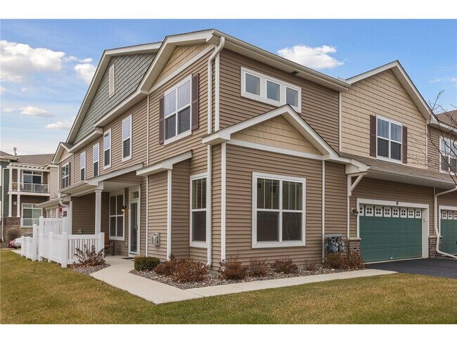 Building Photo - 1826 Colonial Ln