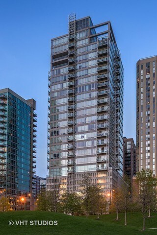 Foto principal - 653 N Kingsbury St