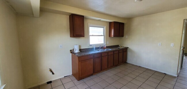 Foto del edificio - 4826 W Hampton Ave