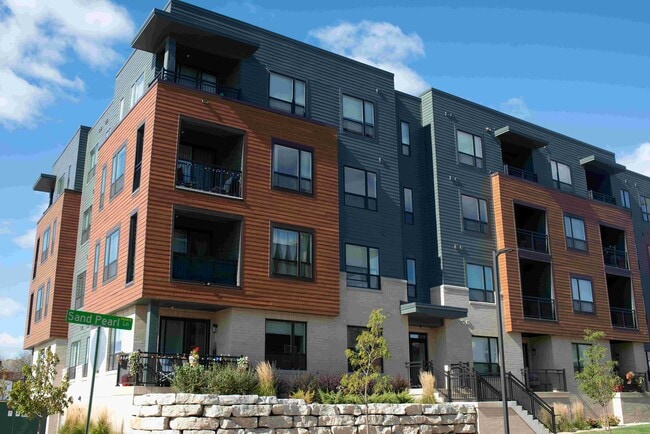 Building Photo - Oak Ridge at University Park Senior Apartm...
