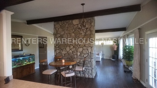 Building Photo - 225 Swift Dr