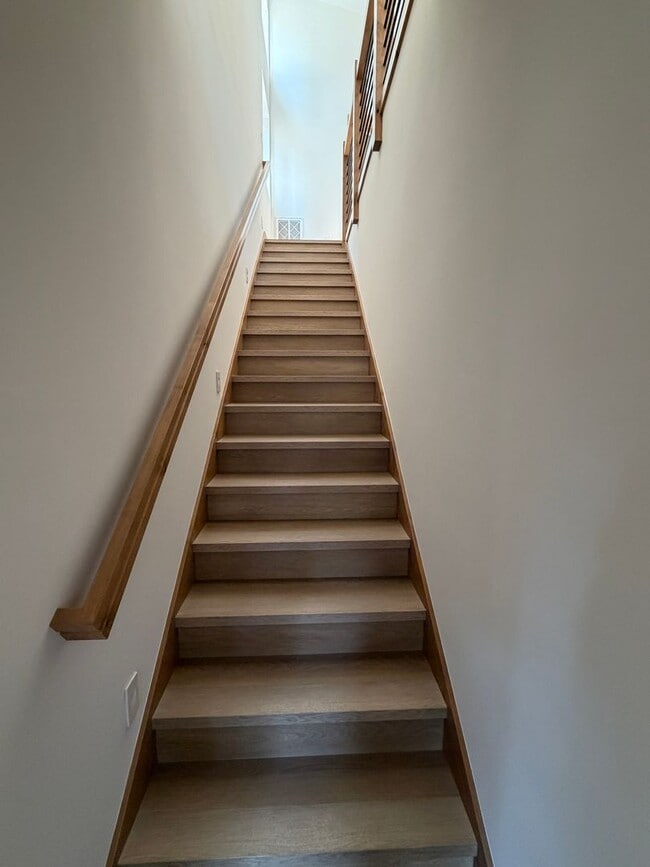 Building Photo - Gorgeous ADU in the County - High End Construction and Beautiful Cul De Sac Setting
