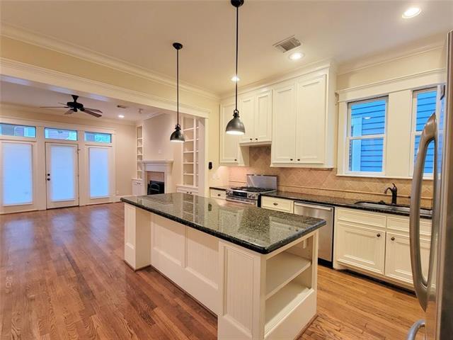 Foto del edificio - 632 W 17th St