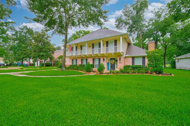 Building Photo - 746 Stone Mountain Dr