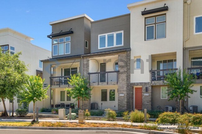 Foto del edificio - 5676 El Dorado Ln