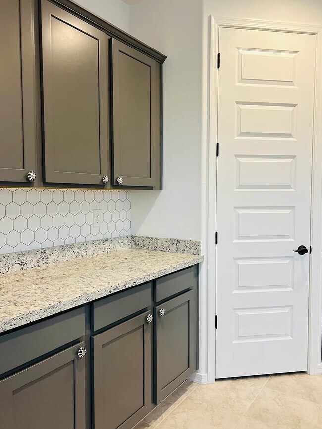 Building Photo - 5222 W Hardtack Trl