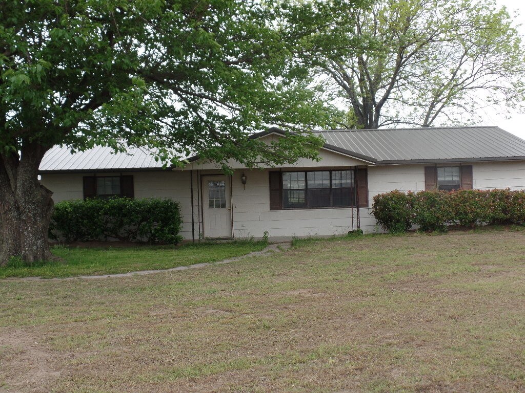 Primary Photo - 12748 State Highway 19