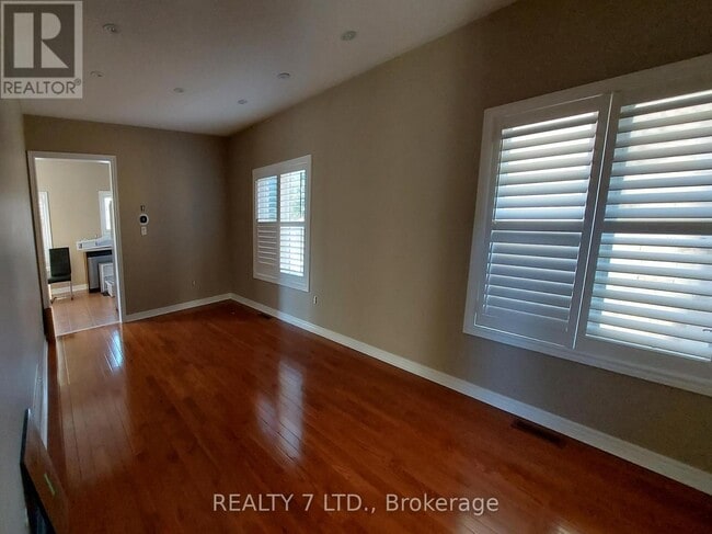 Building Photo - 816 Walsh Ct