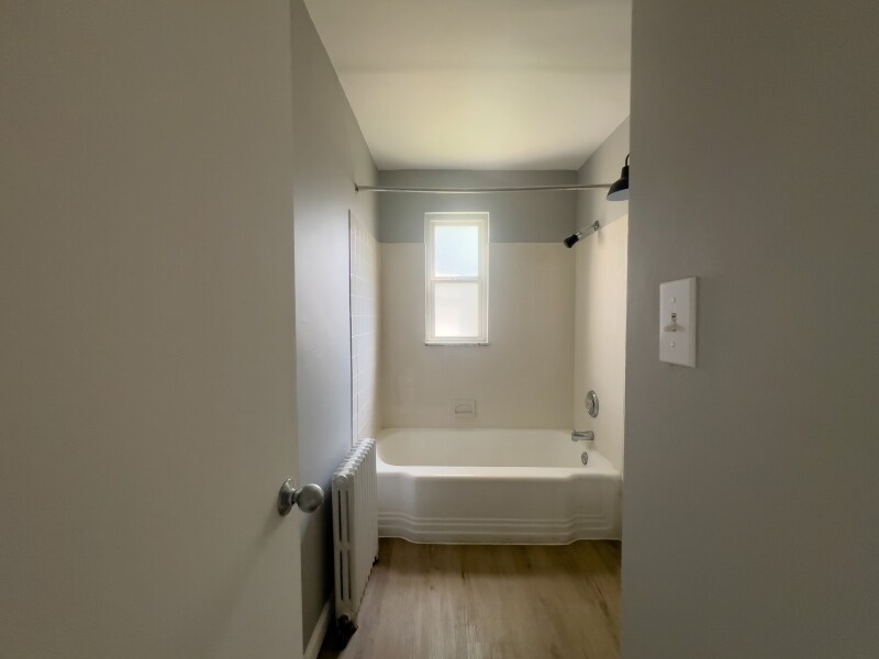 10306 Shaker Blvd Cleveland, OH 44104 – photo 5