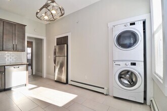 Building Photo - 19 Graham St