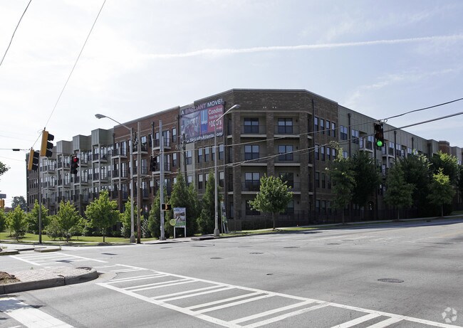 Building Photo - Phase I