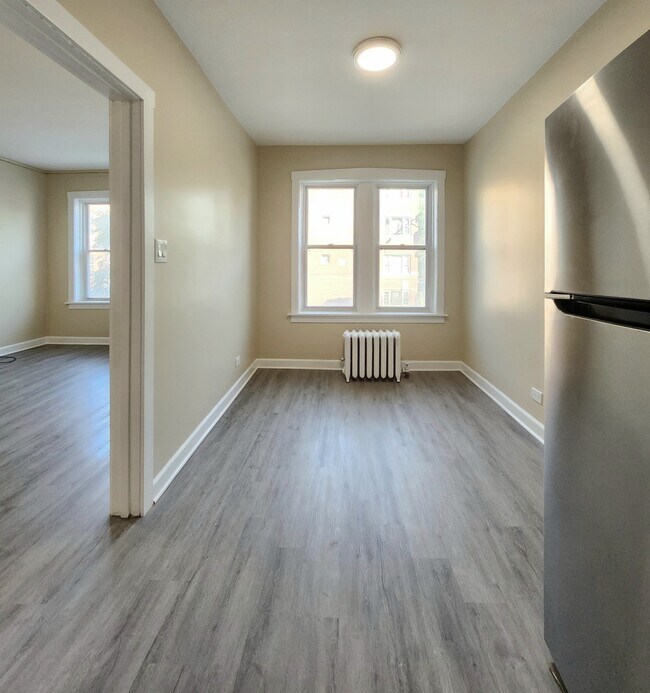 Foto del edificio - 4202 N Kimball Ave