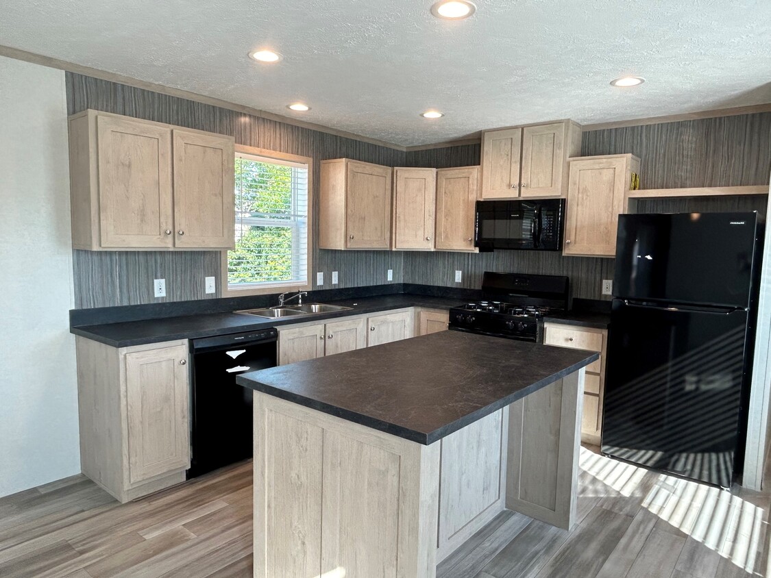 Foto principal - 5153 Tokay Dr