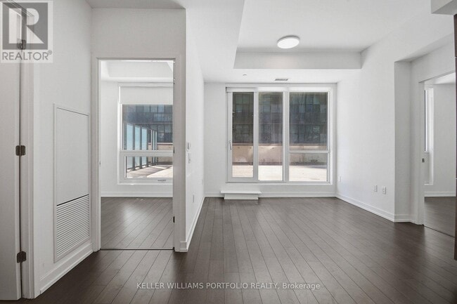 Building Photo - 39 Roehampton Ave